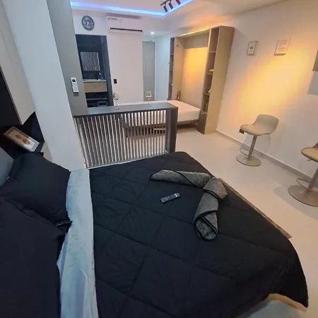 Moderno Vista Al Mar, Piscina, Jacuzzi, Sauna, Turco Apartment *