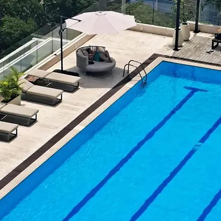 Moderno Vista Al Mar, Piscina, Jacuzzi, Sauna, Turco Apartment
