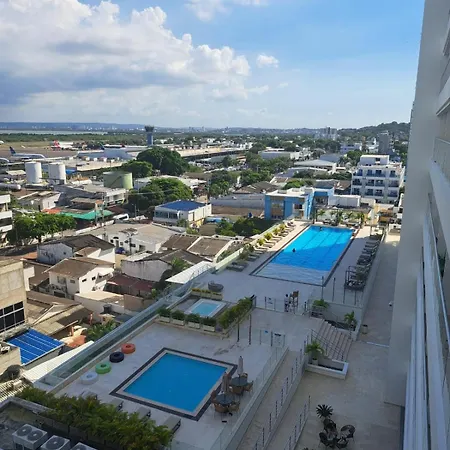 Moderno Vista Al Mar, Piscina, Jacuzzi, Sauna, Turco Apartment